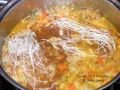 Add the noodles' in a pot