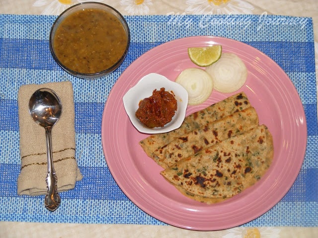 Aloo Methi Paratha with pickle