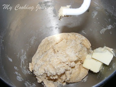 Whisking all the dry Ingredients in  bowl