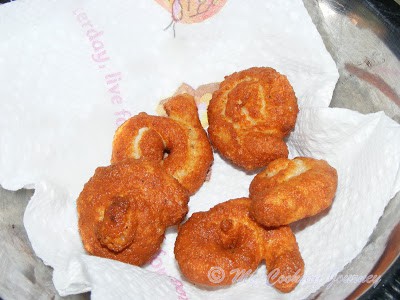 Frying Bengali Chanar Jalebi