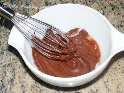 Whisking melted chocolate