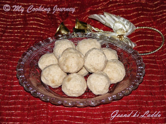 Rajasthani Thali Goond ki laddu %%