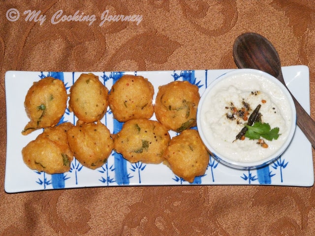 Lentil Fritters with Coconut Chutney is ready to eat.