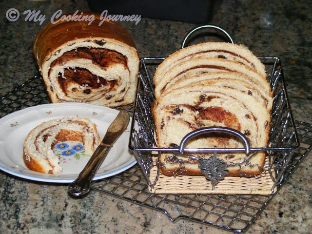 Cinnamon Raisin Bread in a plate