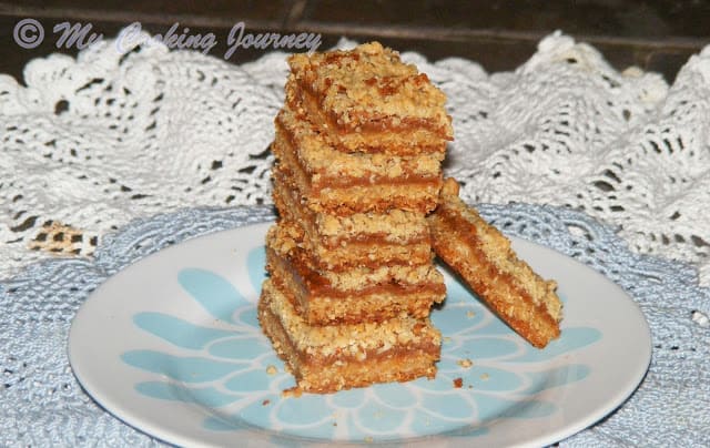 Dulce de leche stacked in a Dish