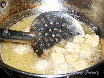 deep frying tofu