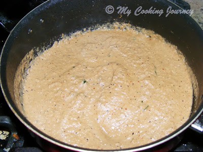 Mirchon Ka Salan gravy in a pan