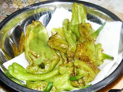 Sliced green chilies