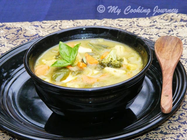 Thai Green Curry With Vegetables And Tofu