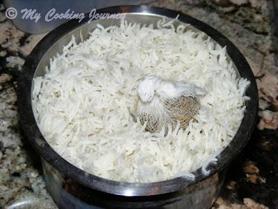 Cook the rice in a bowl