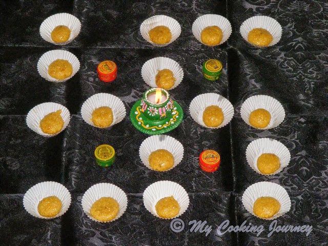 Doodh peda lined with lamp in the middle