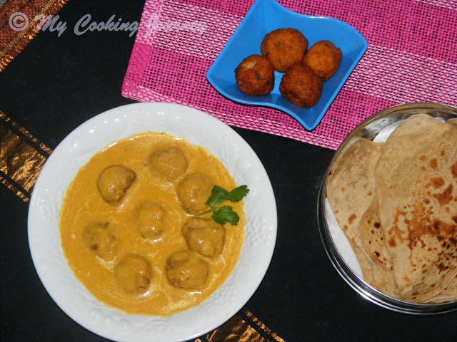Kofta Noor jahani with Roti and fried kofta on the side