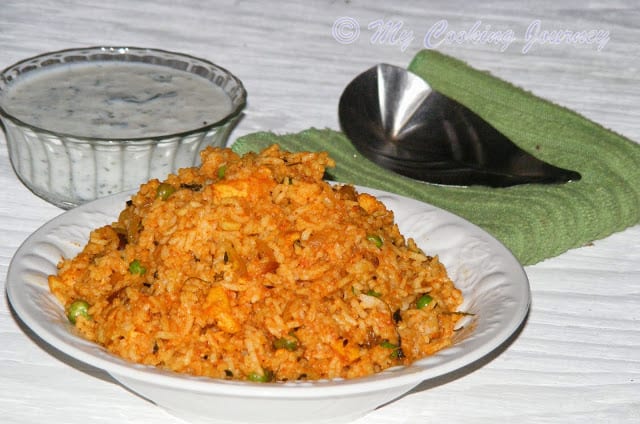 Tamatari Kasoori Pulao served with raita