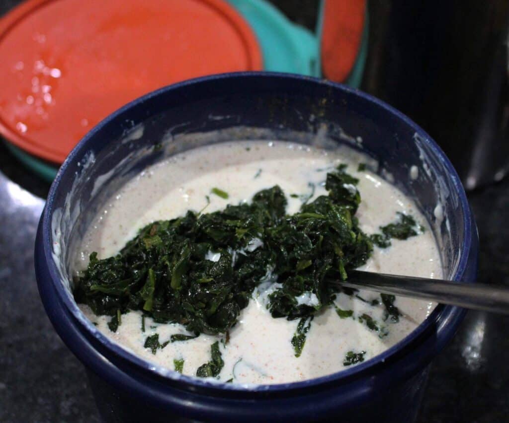 Spiced yogurt mixture with spinach