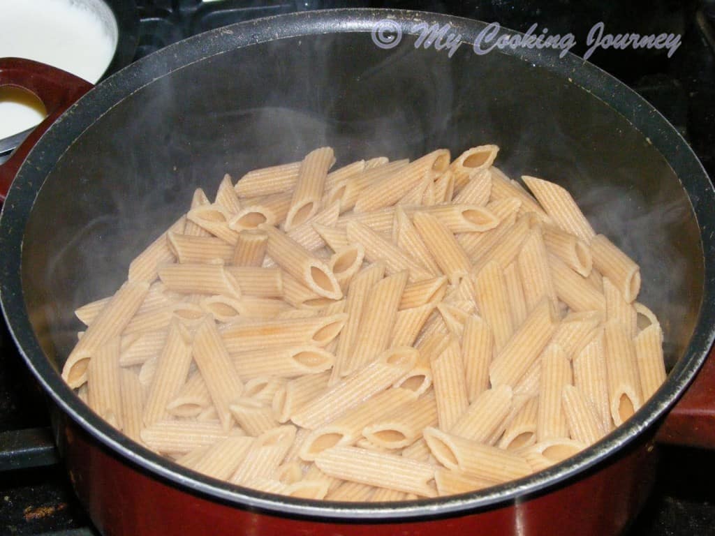 Boiled pasta in a pan
