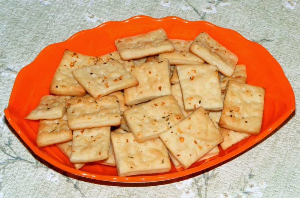 Soda Crackers in a tray