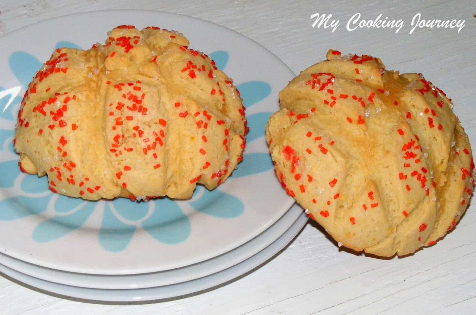 Japanese Melon Pans – Cookie Covered Bread Rolls Melon Pan %%