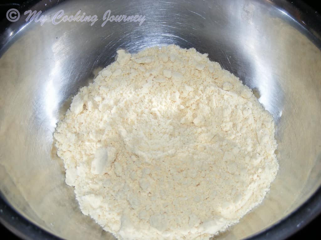 Flour in dish