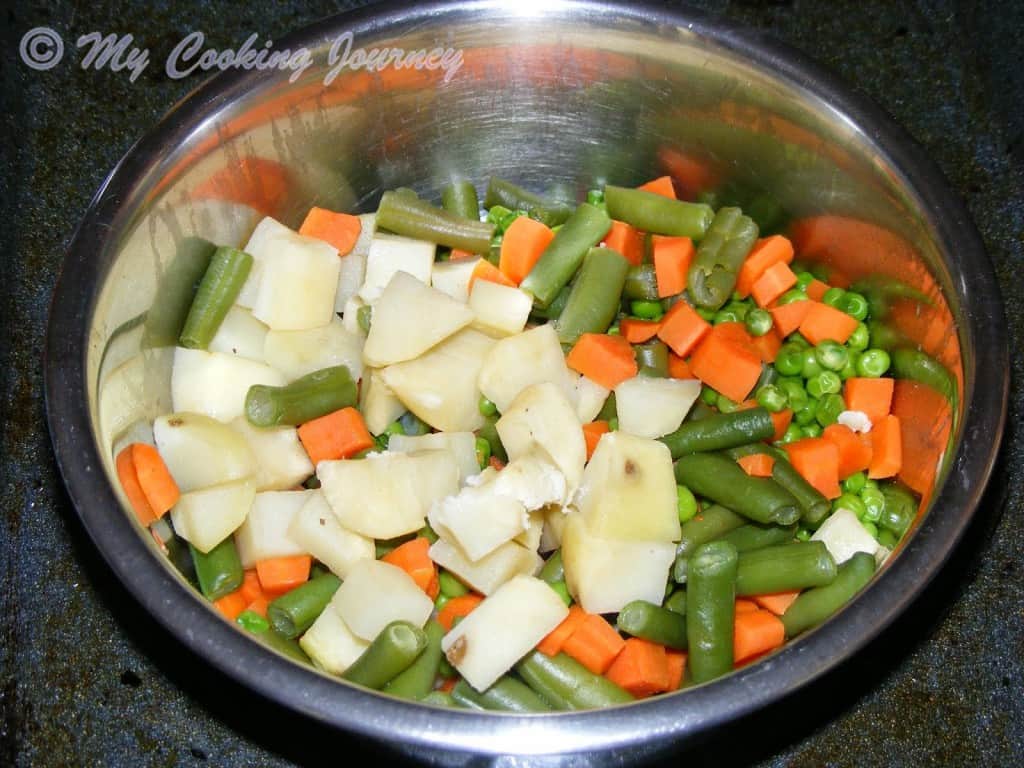 Chopped vegetables in a bowl