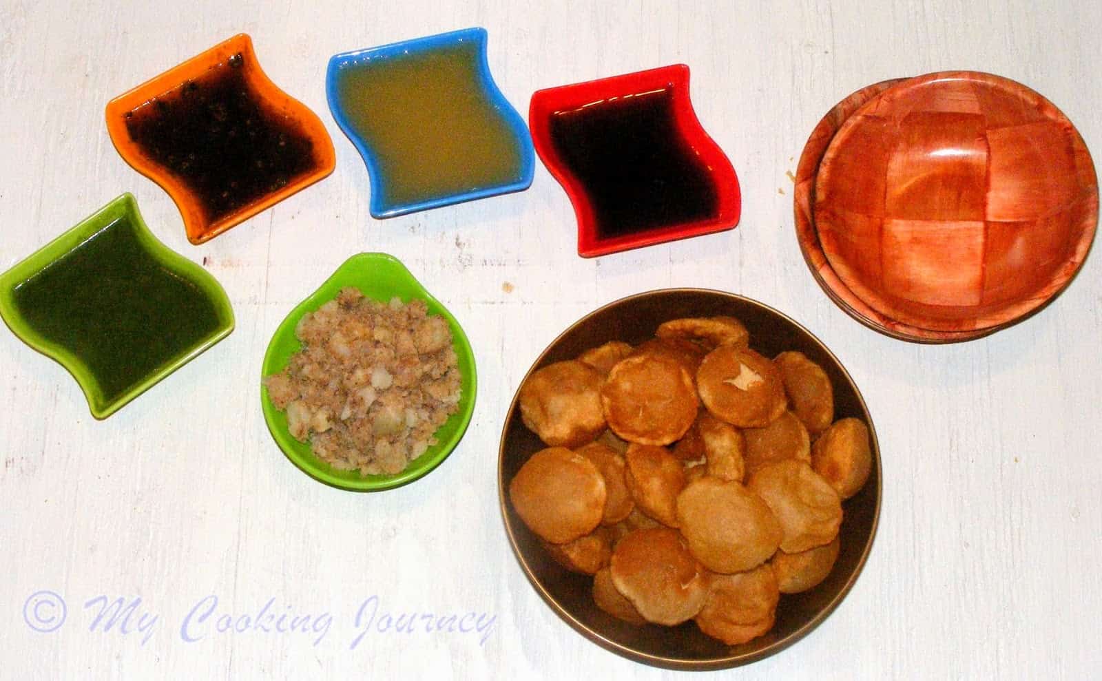 Pani Puri / Gol Gappas with Homemade Puris and 4 different Panis Pani Puri %%