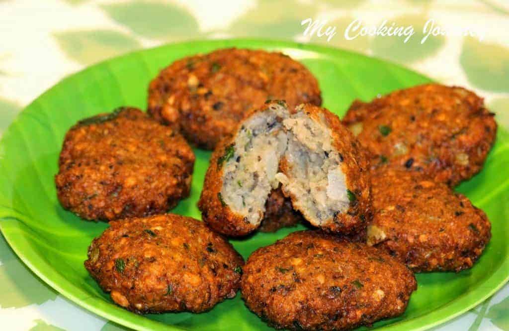 Lobia Vada served in a green plate