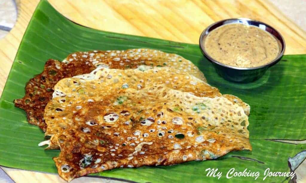 Oats Dosai served with coconut chatni