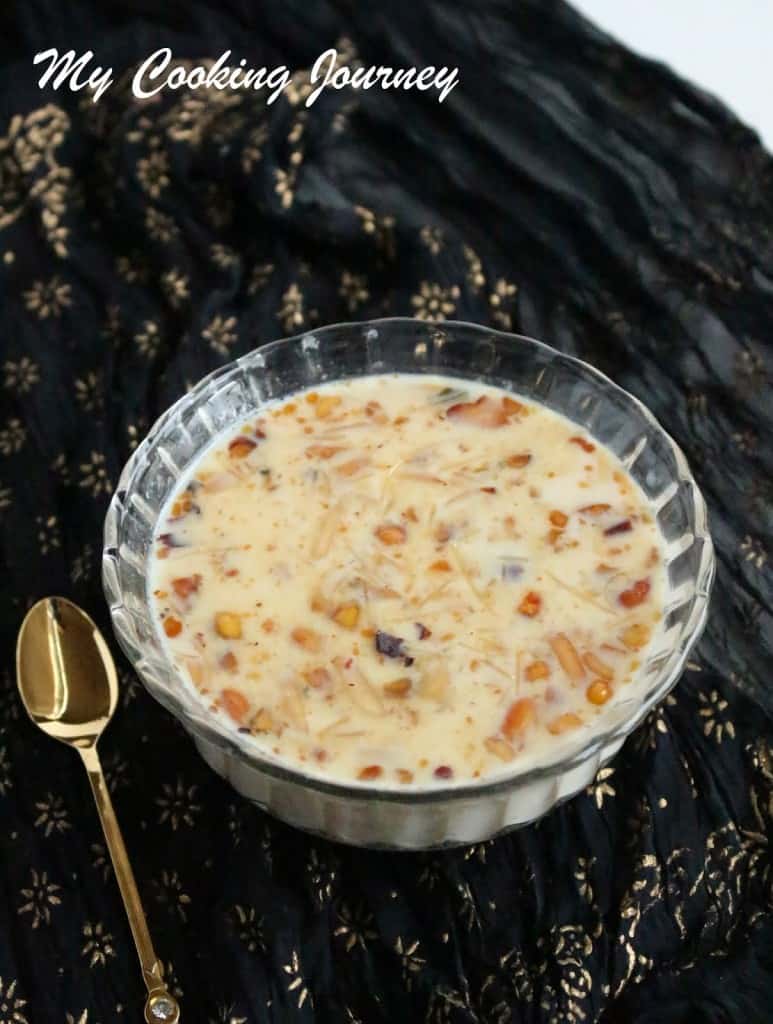 Sheer Khorma in a bowl