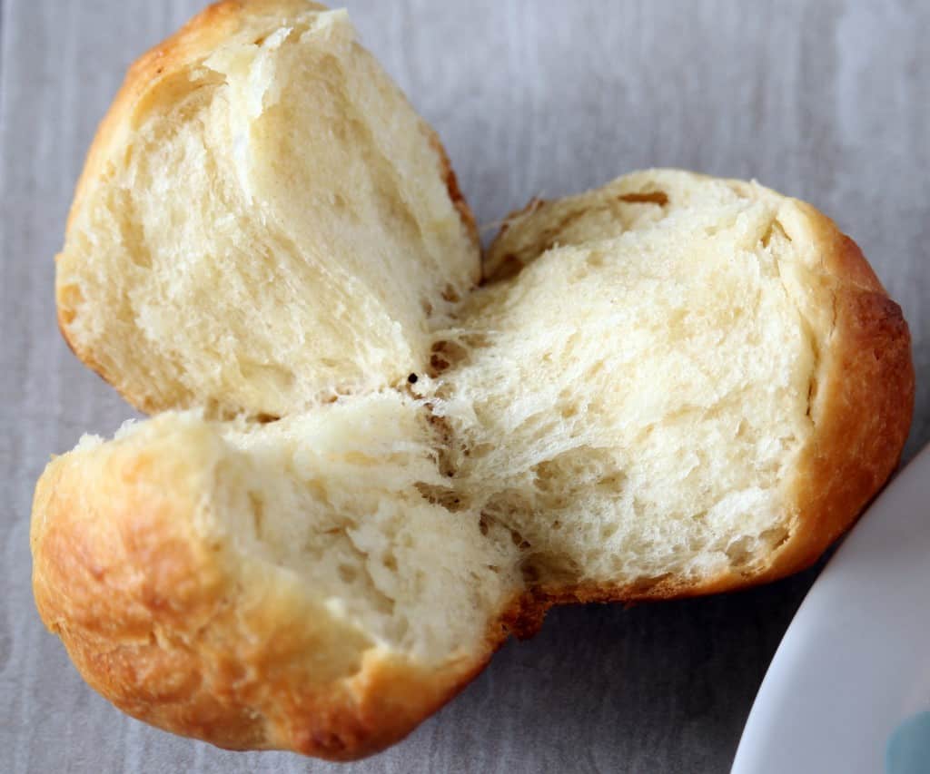 No Knead Dinner Rolls cut in to half