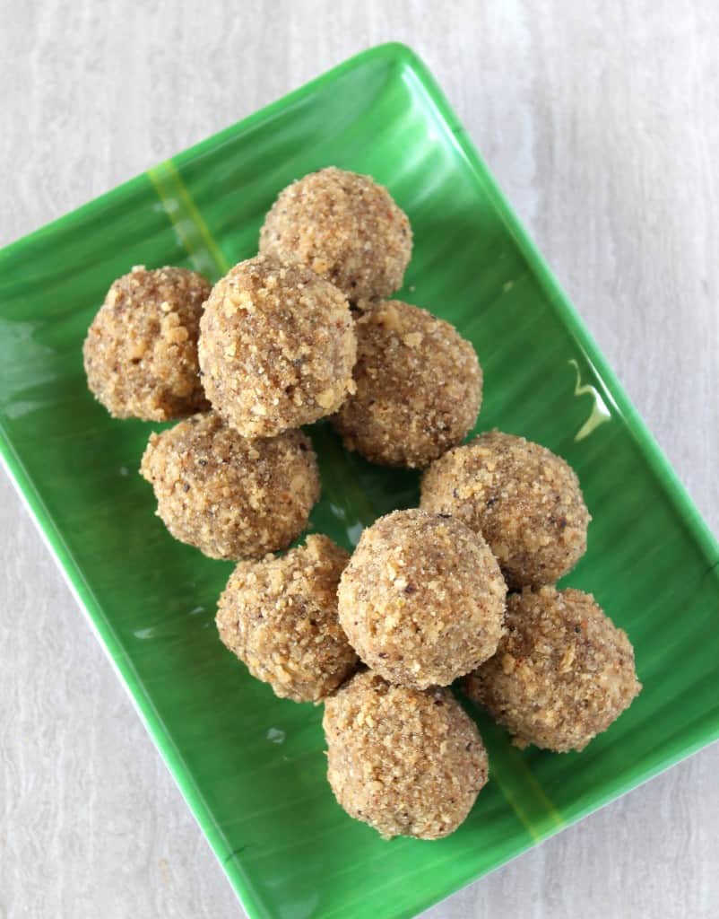  Ladoos plated on a green plate