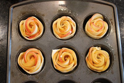shaped apple roses in muffin tin
