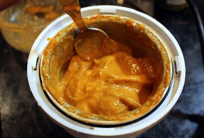 Blending ingredients for hakka noodles sauce