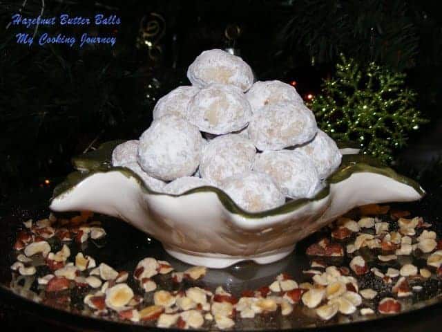 Hazelnut Butter balls / Mexican Wedding Cookies 