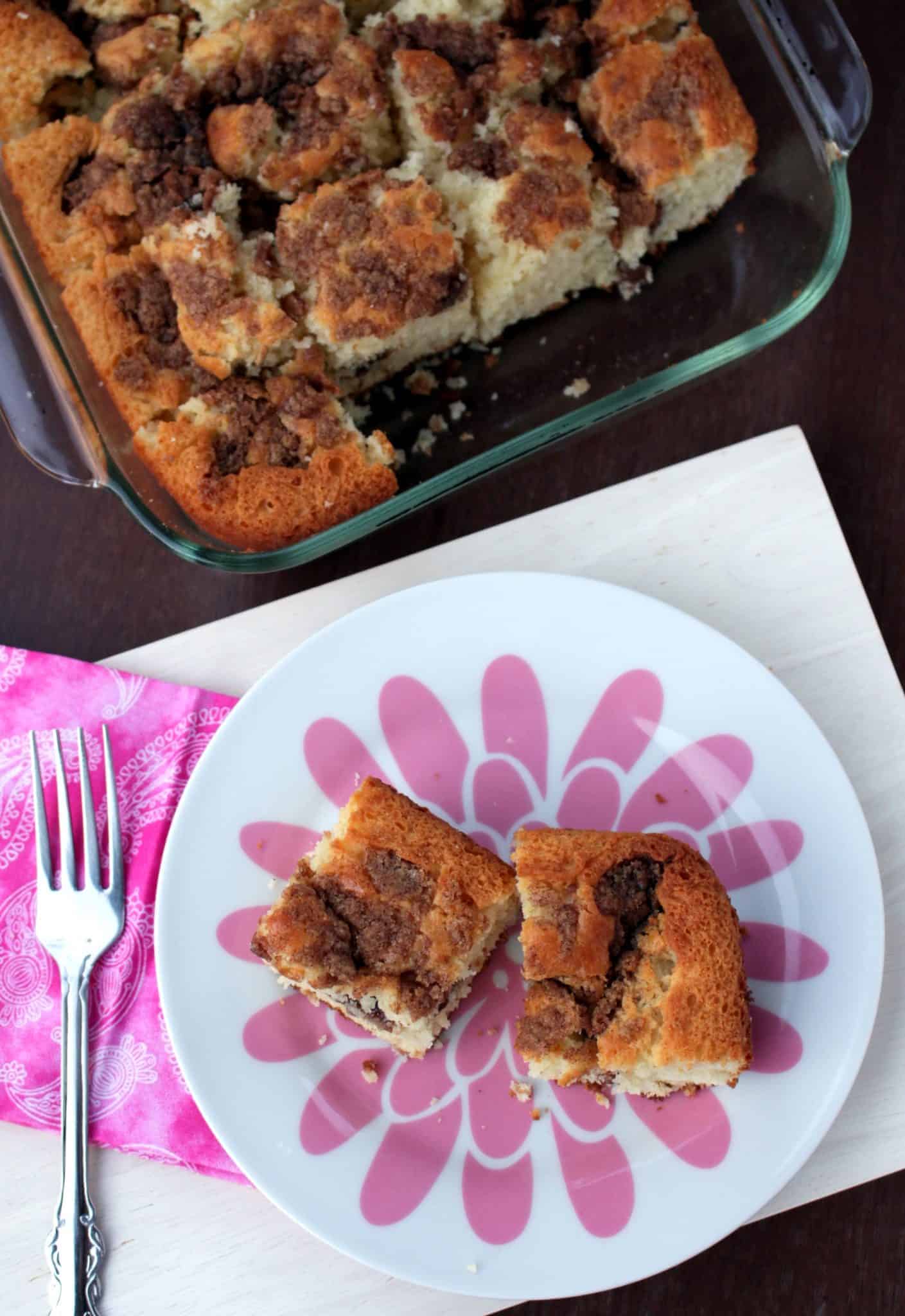 Cinnamon Crumb Coffee Cake in a plate and baking tray