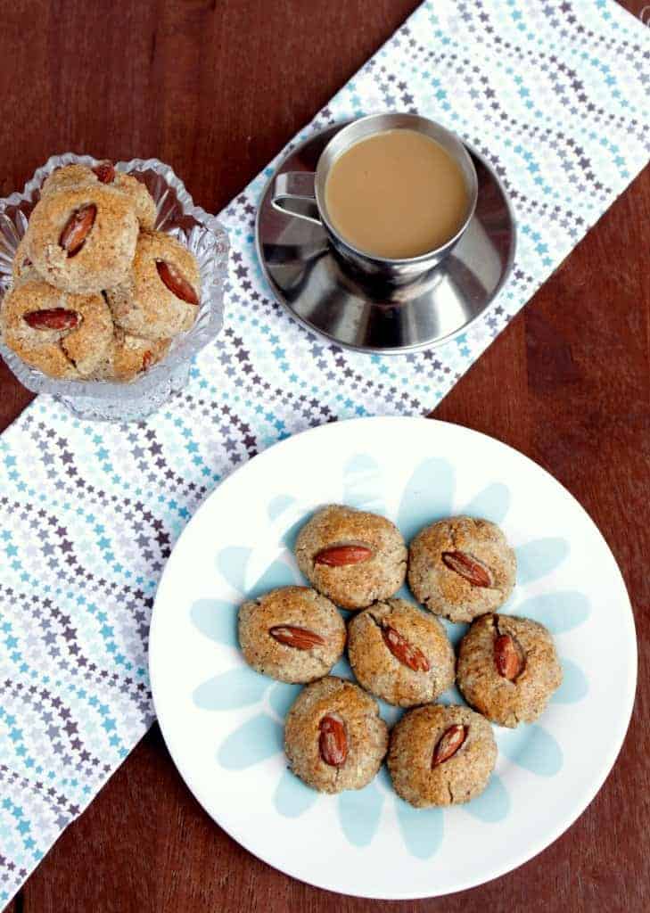Vegan Almond Cookies with tea