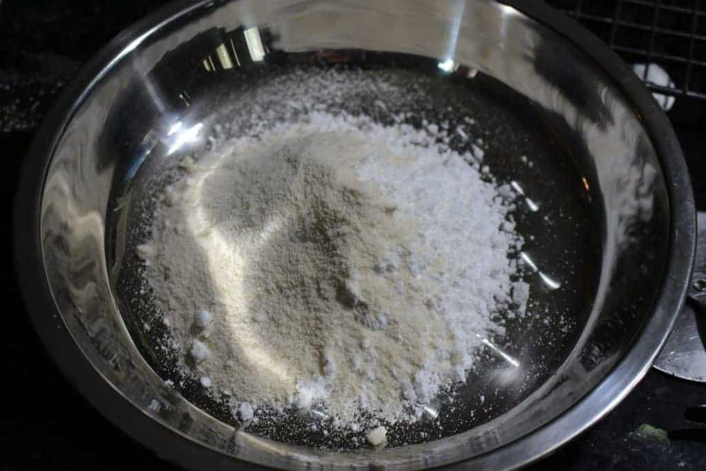 Vanilla sugar with powdered sugar