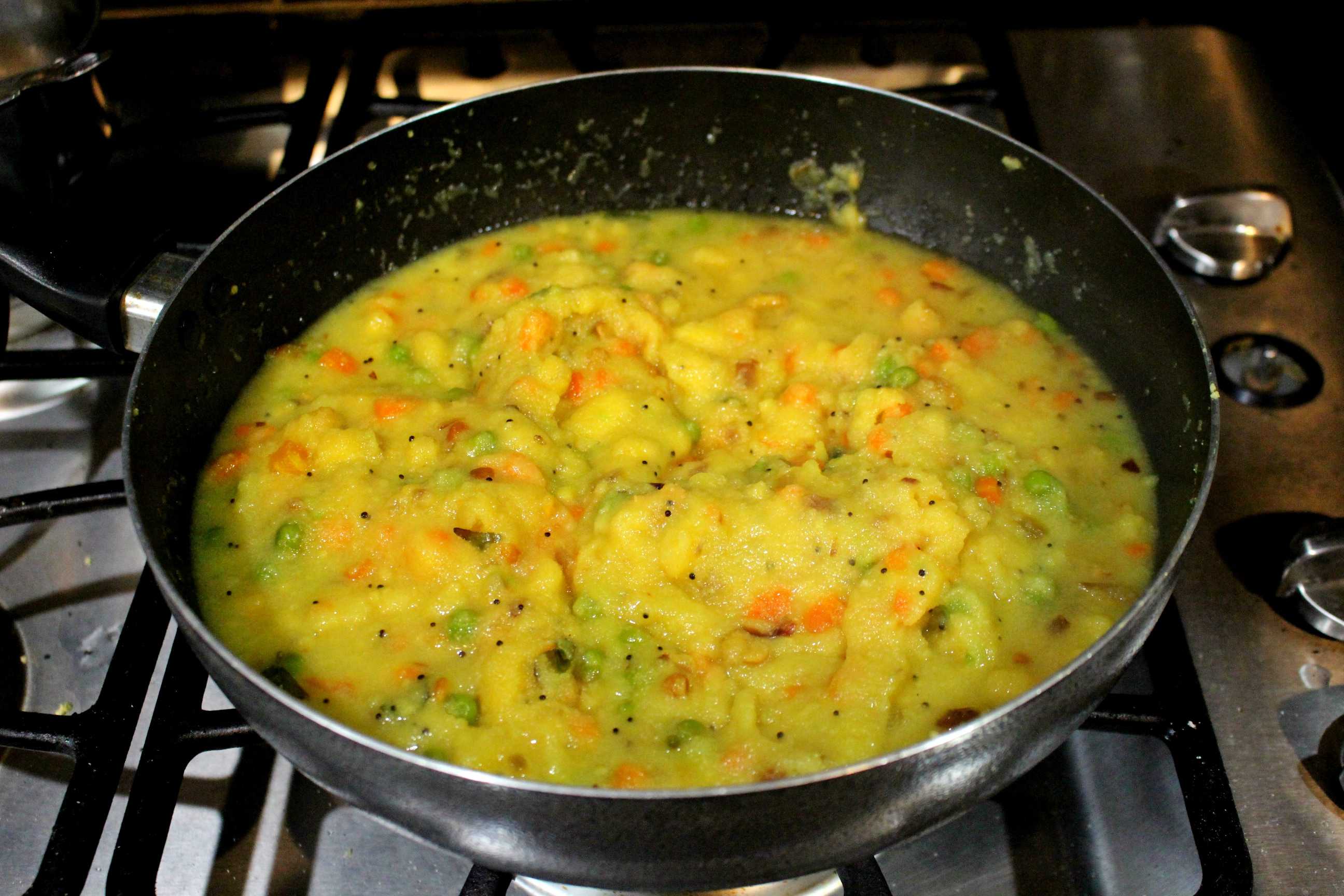 Adding Rava to the vegetables