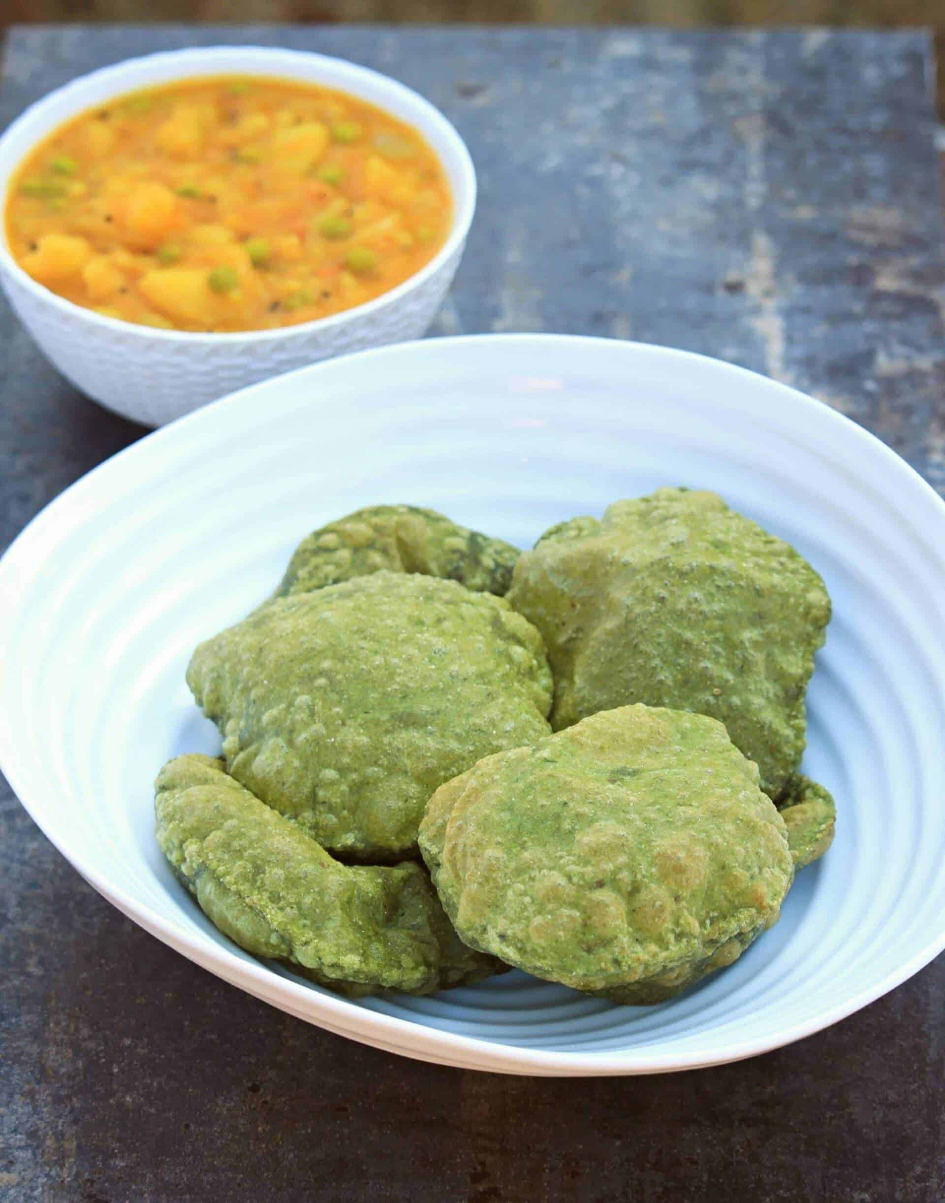 Palak Puri | Spinach Poori | Deep Fried Spinach Flatbread - My Cooking ...
