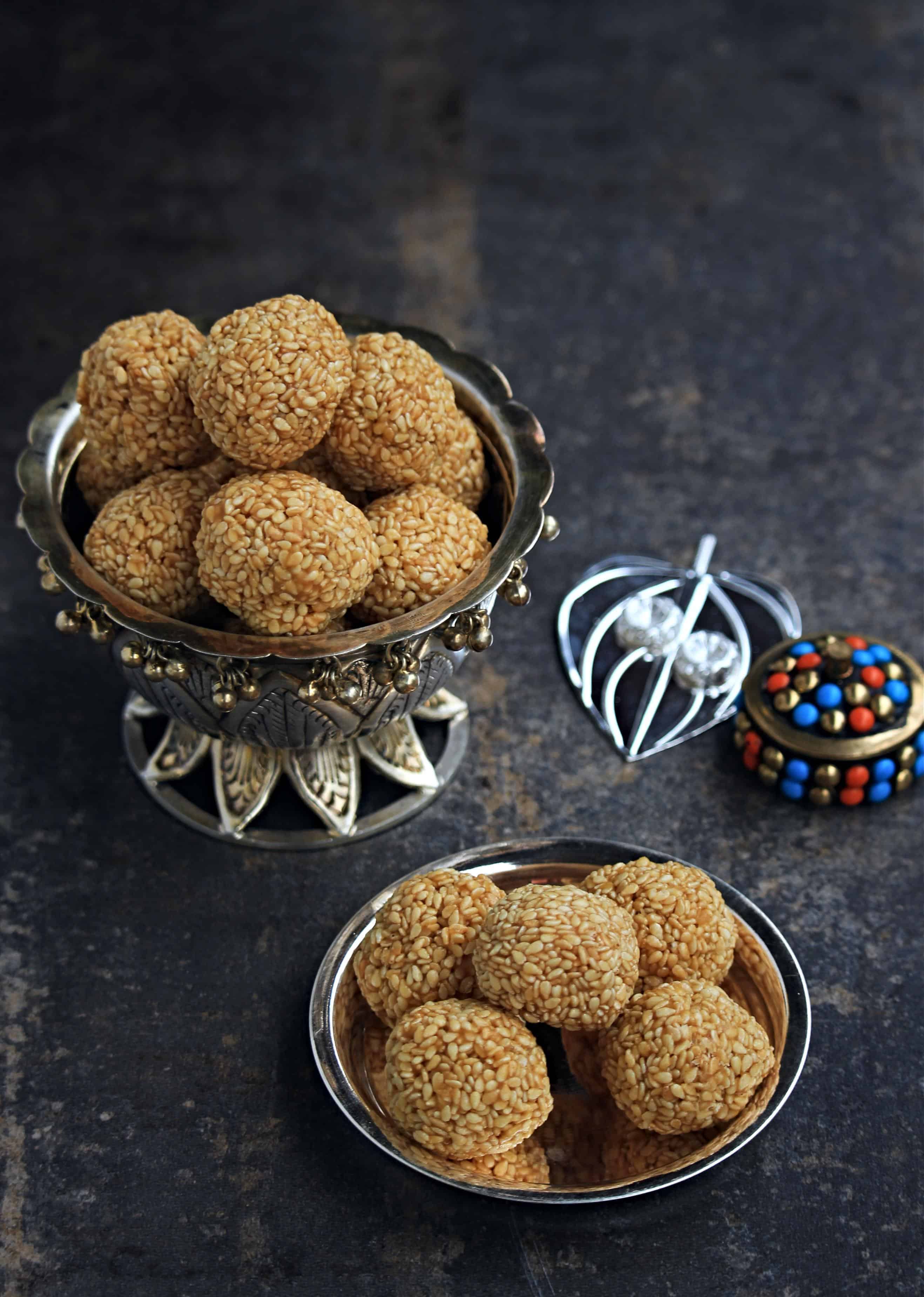 Tilgul Ladoo in cup anbd plate