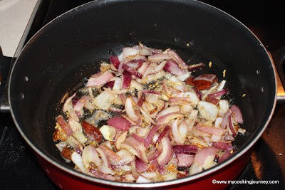 Fry the onion in a Pan
